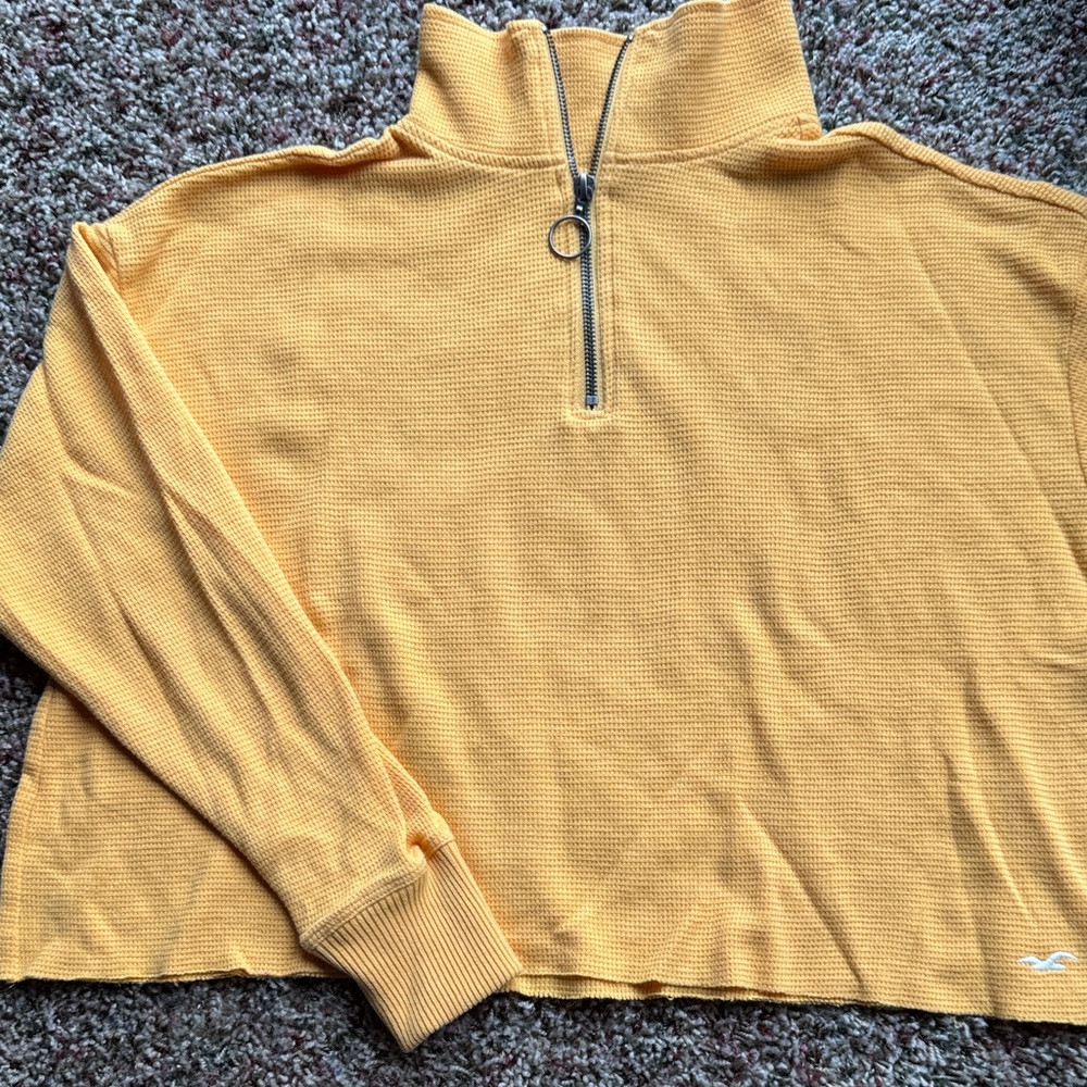 Hollister Women's Mustard Half-Zip Sweater